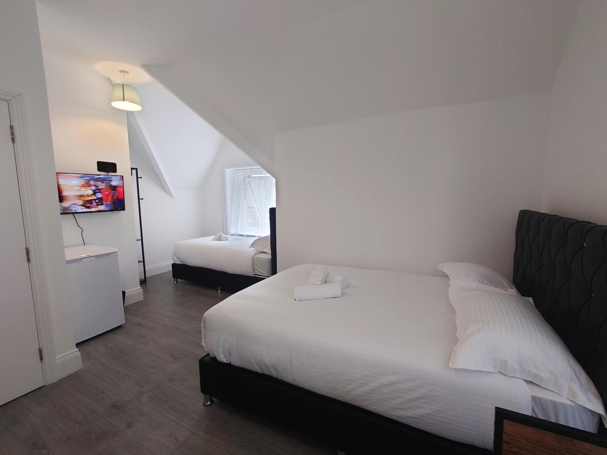 Centra Station Apartman London Szoba fotó